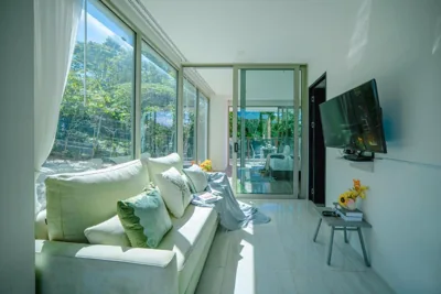 Appartamento con una camera da letto e balcone — Oceana Sea View - Kamala Beach